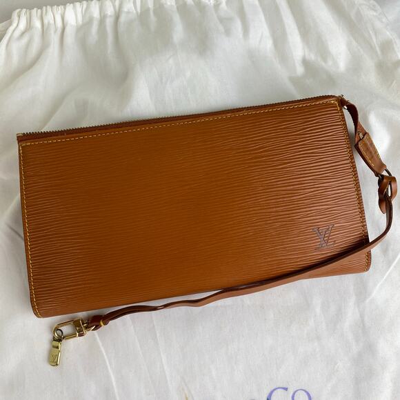 Repair Required: Louis Vuitton EPI Pochette Cognac Brown Shoulder Bag Clutch - Picture 4 of 14